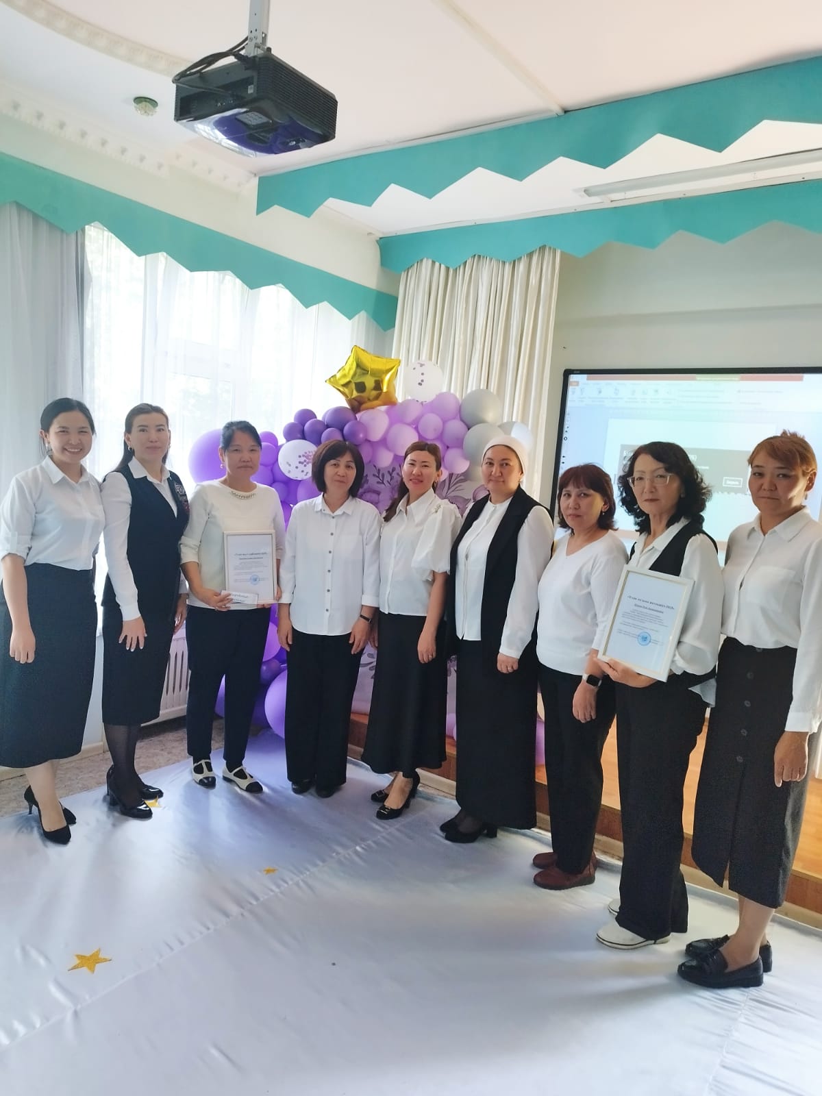 "Біздің педагогтер ұжымы"